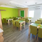 Laurus Airport Tuzla 3* Zivinice