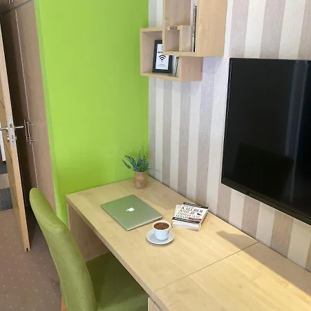 Motell Laurus Airport Tuzla