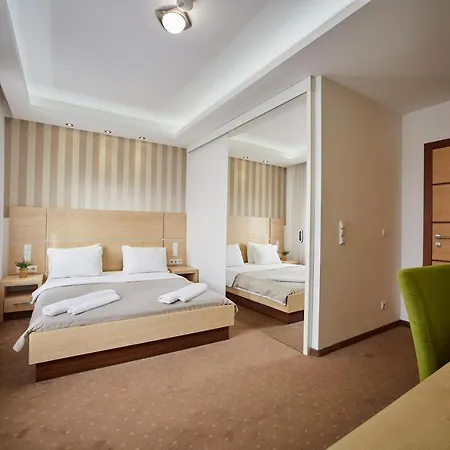 Hotel Laurus Near Tuzla Airport