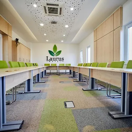 汽车旅馆 Laurus Airport Tuzla 3*