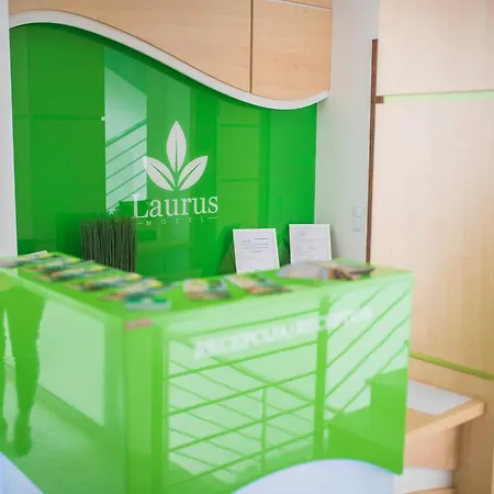 Motell Laurus Airport Tuzla 3*