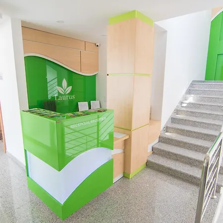 Motell Laurus Airport Tuzla 3*