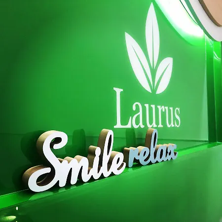 Laurus Airport Tuzla Motell 3*